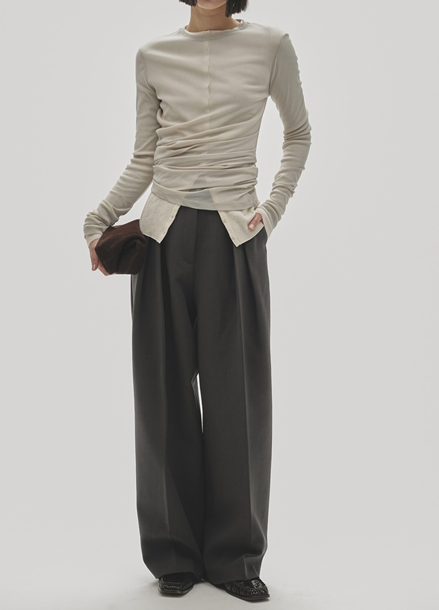 不規則剪裁下襬上衣